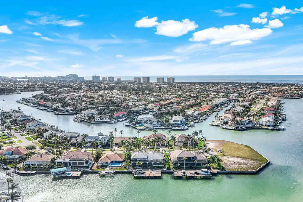 650 Rockport Court Marco Island FL 34145