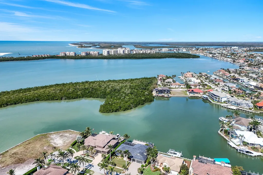650 Rockport Court Marco Island FL 34145