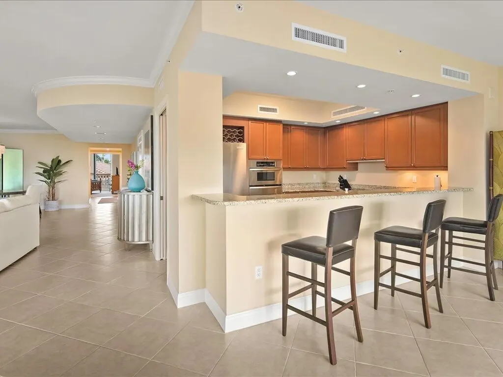 1050 Borghese Naples FL 34114