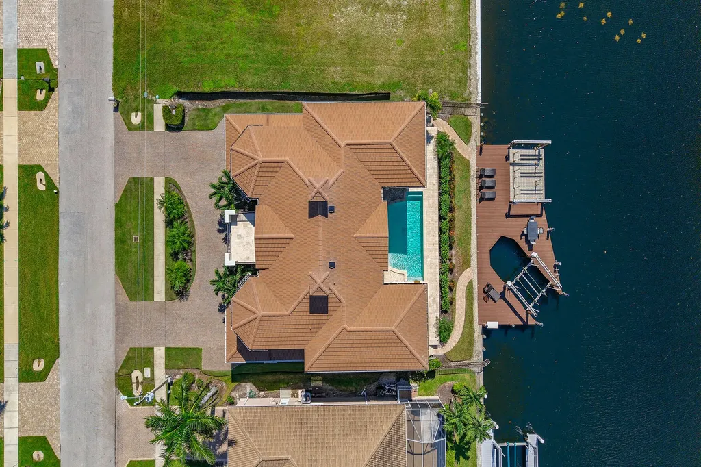 1850 Apataki Court Marco Island FL 34145