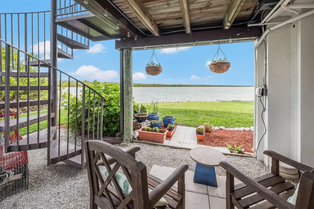 611 Palm Avenue Goodland FL 34140