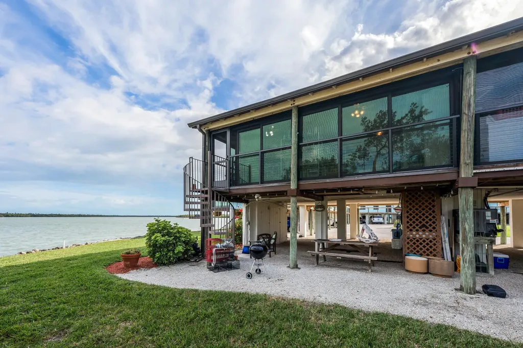 611 Palm Avenue Goodland FL 34140