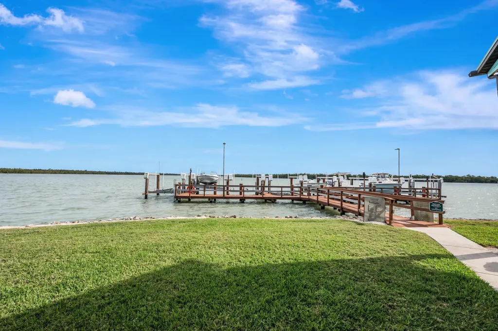 611 Palm Avenue Goodland FL 34140