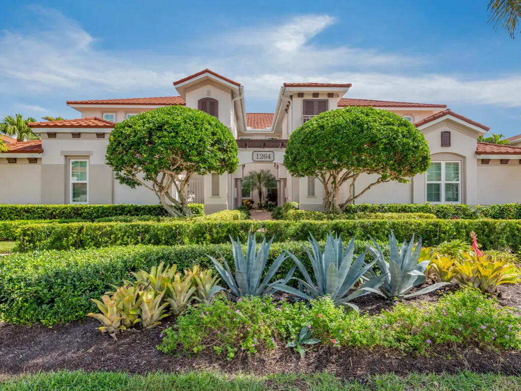 1264 Rialto Way Naples FL 34114