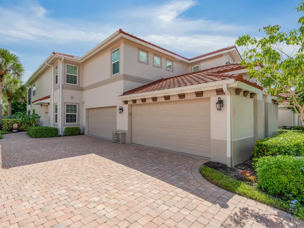 1264 Rialto Way Naples FL 34114