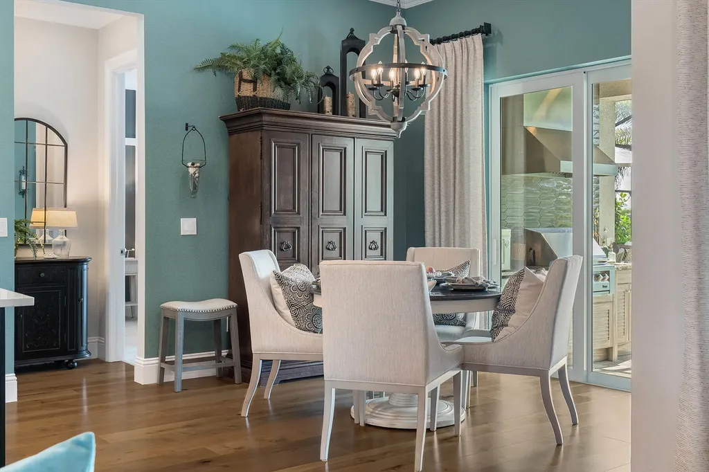 14394 Laguna Springs Lane Naples FL 34114