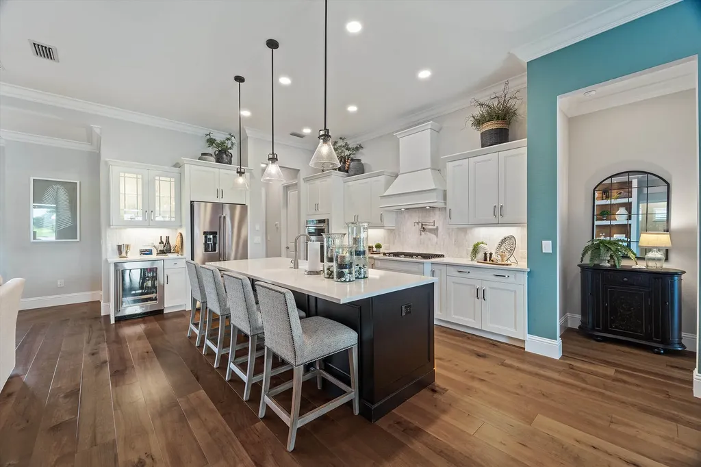 14394 Laguna Springs Lane Naples FL 34114