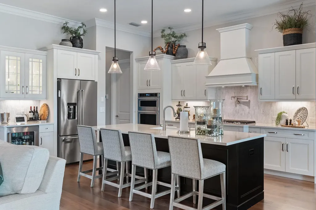 14394 Laguna Springs Lane Naples FL 34114