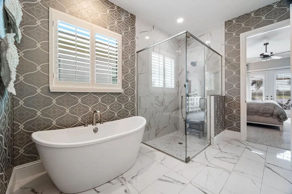 14394 Laguna Springs Lane Naples FL 34114