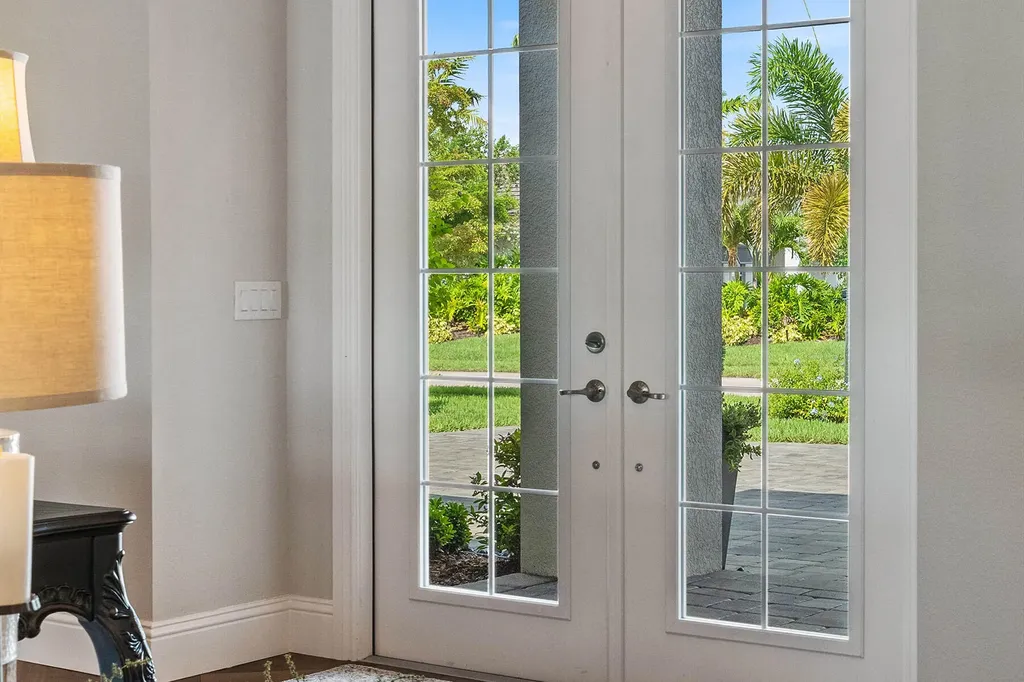 14394 Laguna Springs Lane Naples FL 34114