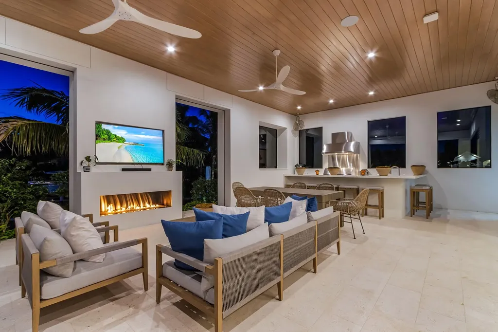 1698 Mcilvaine Court Marco Island FL 34145