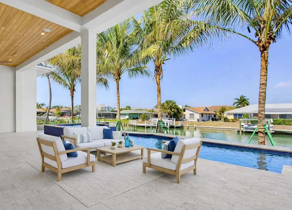 826 Magnolia Court Marco Island FL 34145