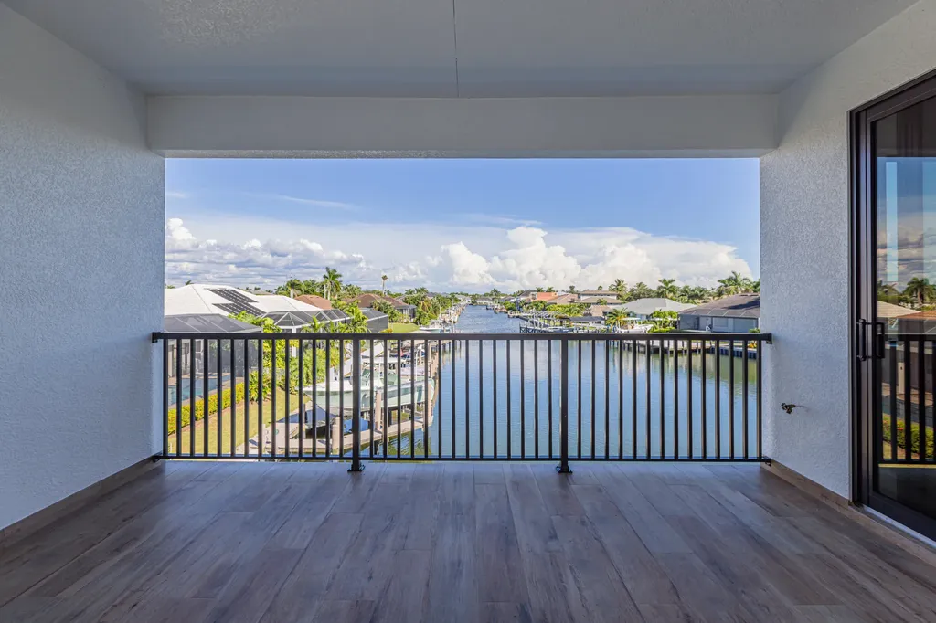 109 Gulfstream Street Marco Island FL 34145