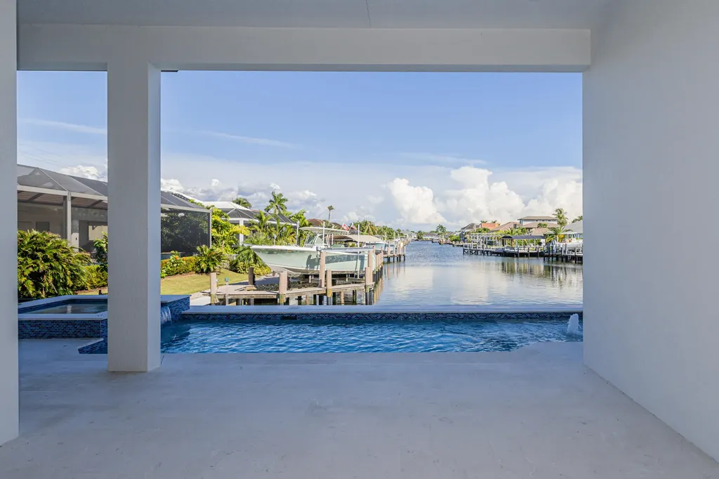 109 Gulfstream Street Marco Island FL 34145