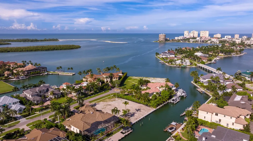 1558 Heights Court Marco Island FL 34145