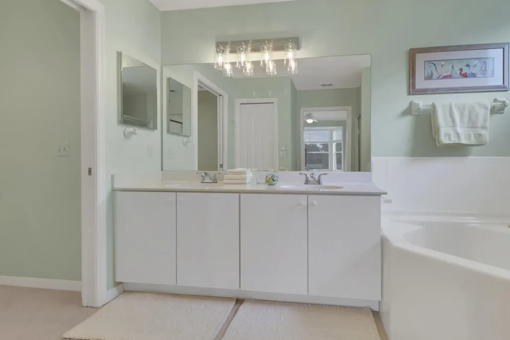 3840 Sawgrass Way Naples FL 34112