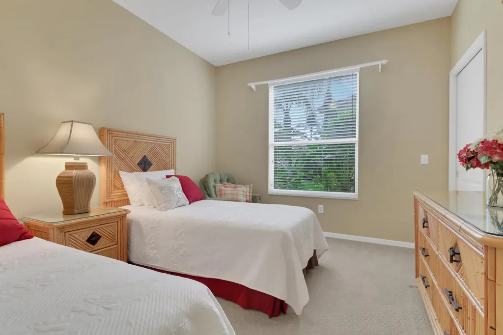 3840 Sawgrass Way Naples FL 34112