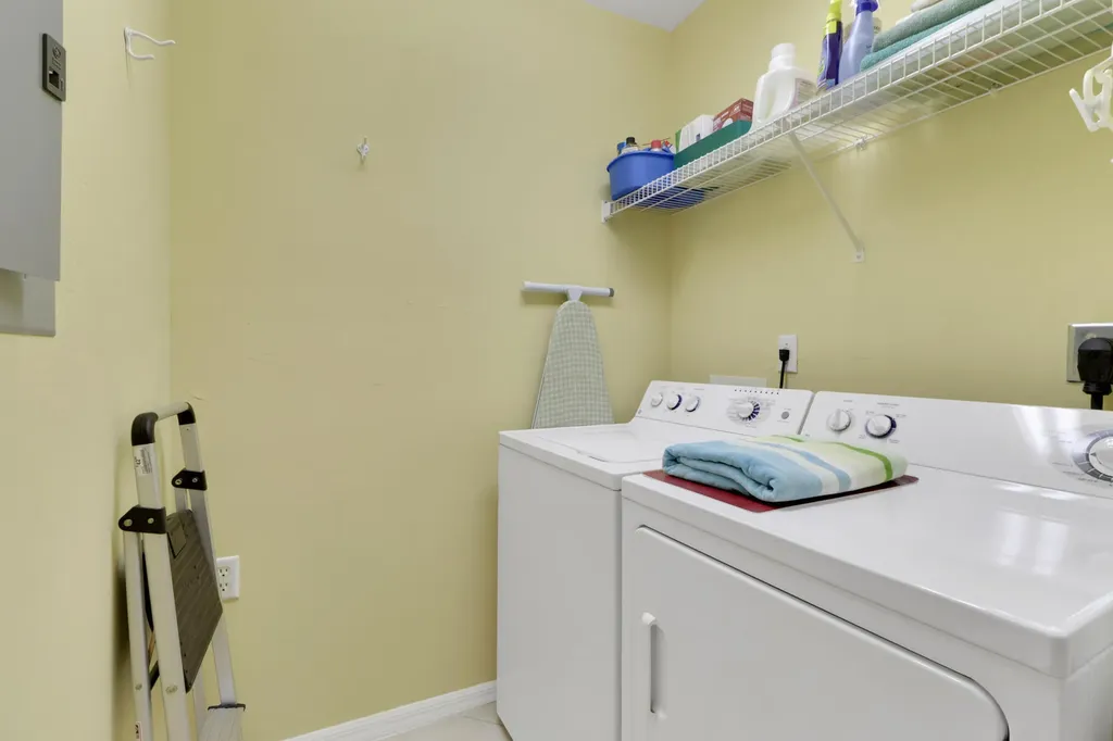 3840 Sawgrass Way Naples FL 34112