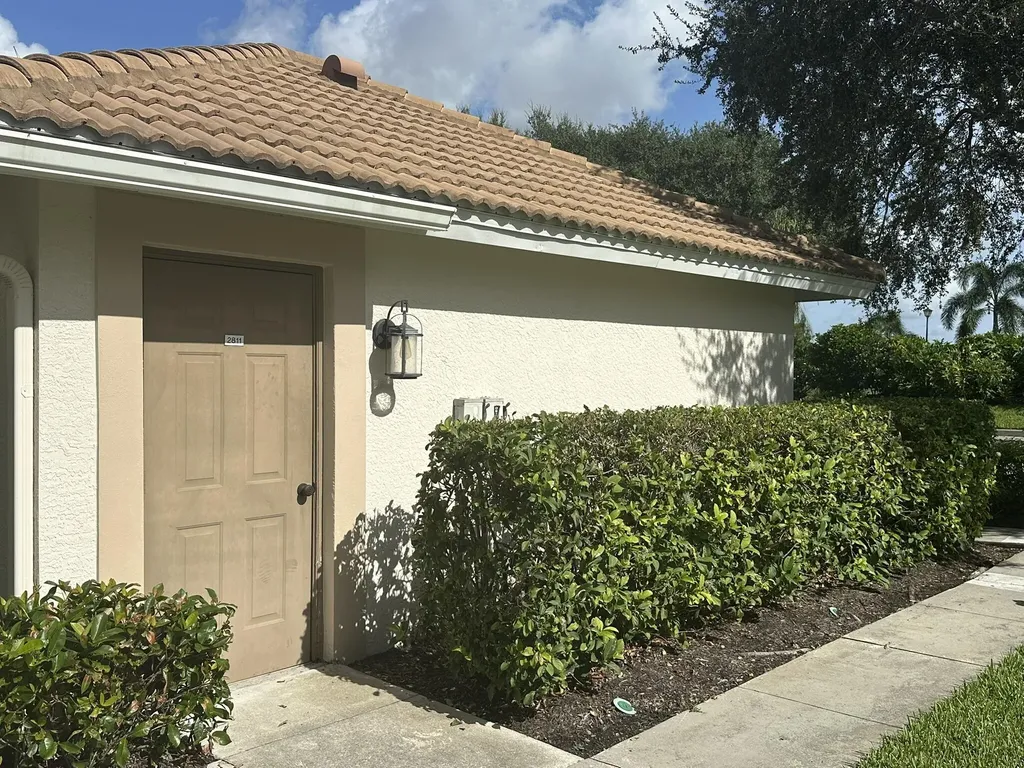 3840 Sawgrass Way Naples FL 34112