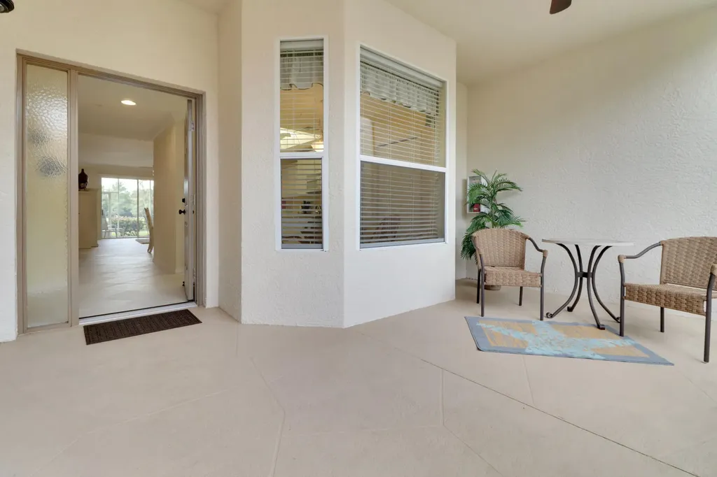 3840 Sawgrass Way Naples FL 34112