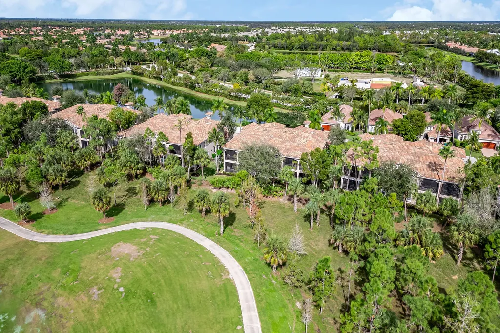 9134 Cherry Oaks Lane Naples FL 34114