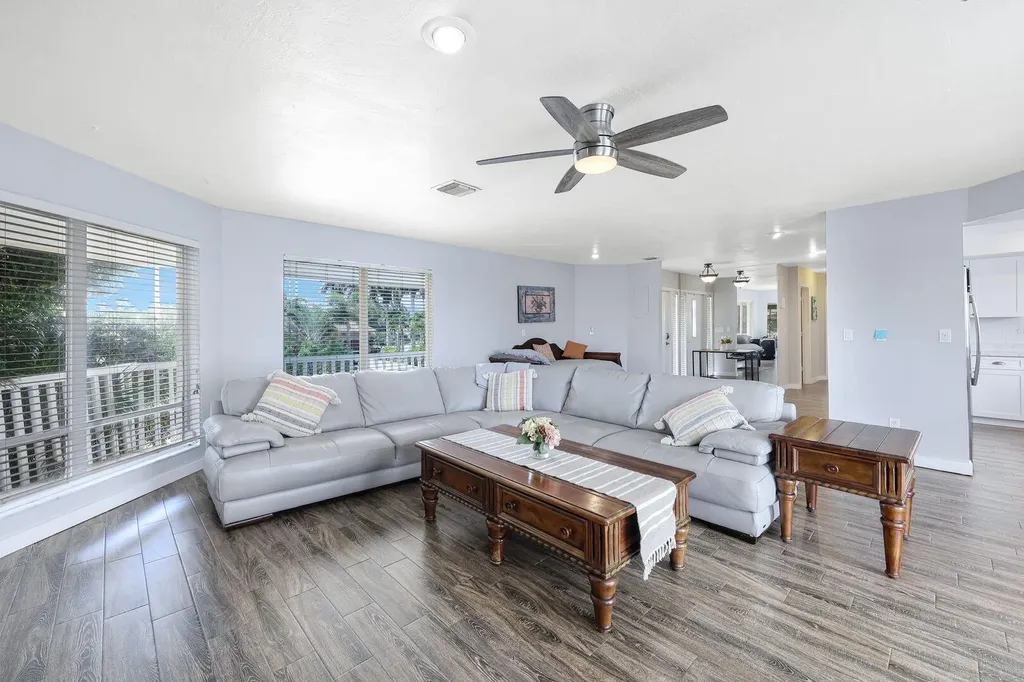 1800 Woodbine Court Marco Island FL 34145