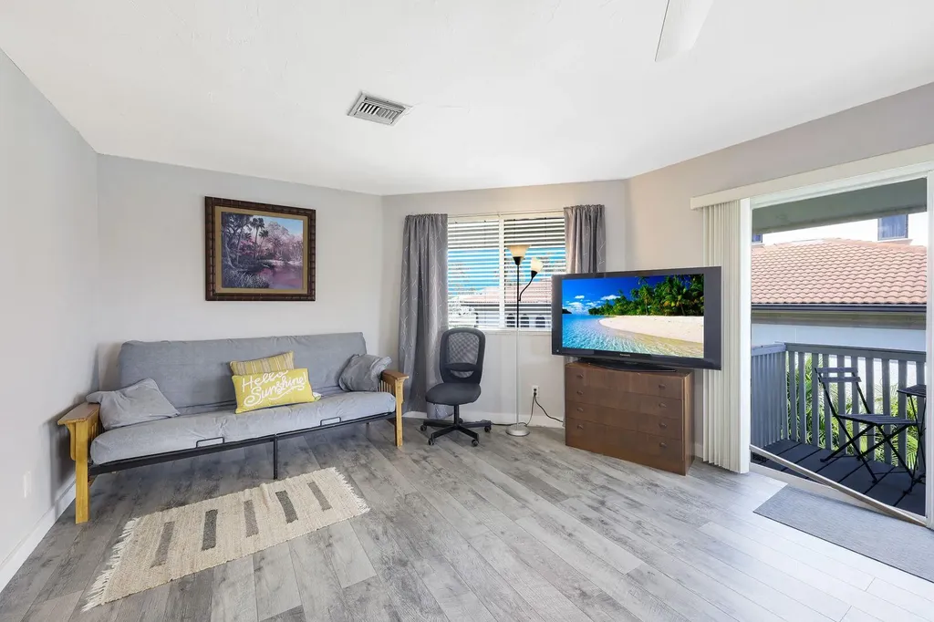 1800 Woodbine Court Marco Island FL 34145