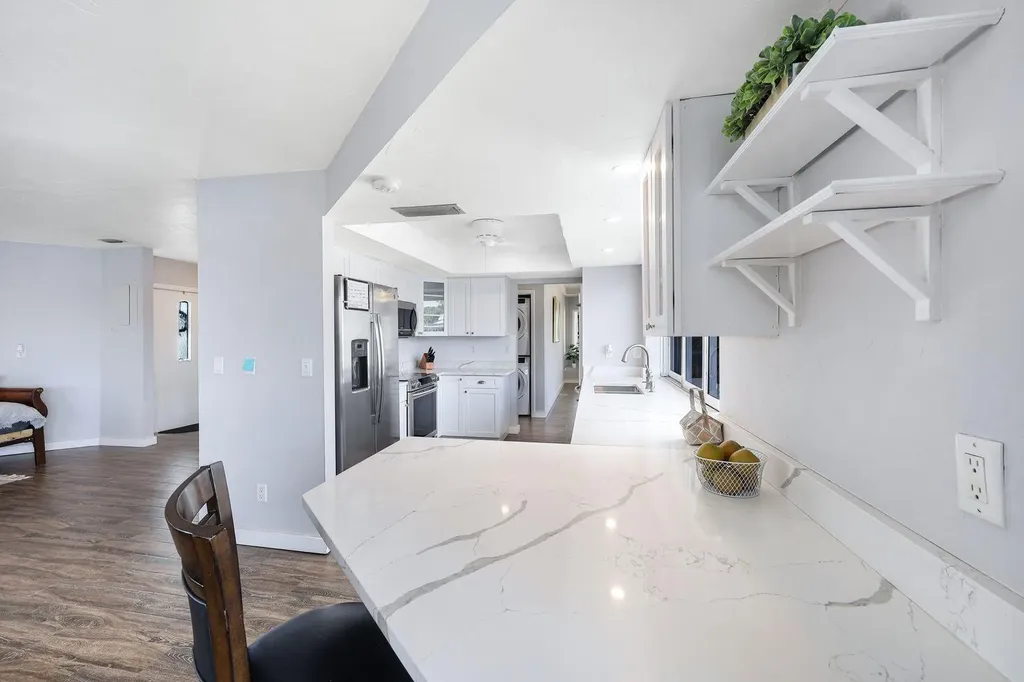 1800 Woodbine Court Marco Island FL 34145