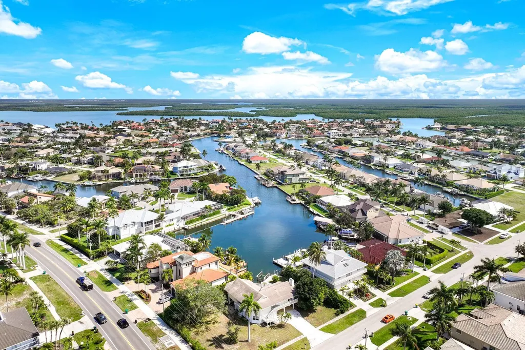 1800 Woodbine Court Marco Island FL 34145