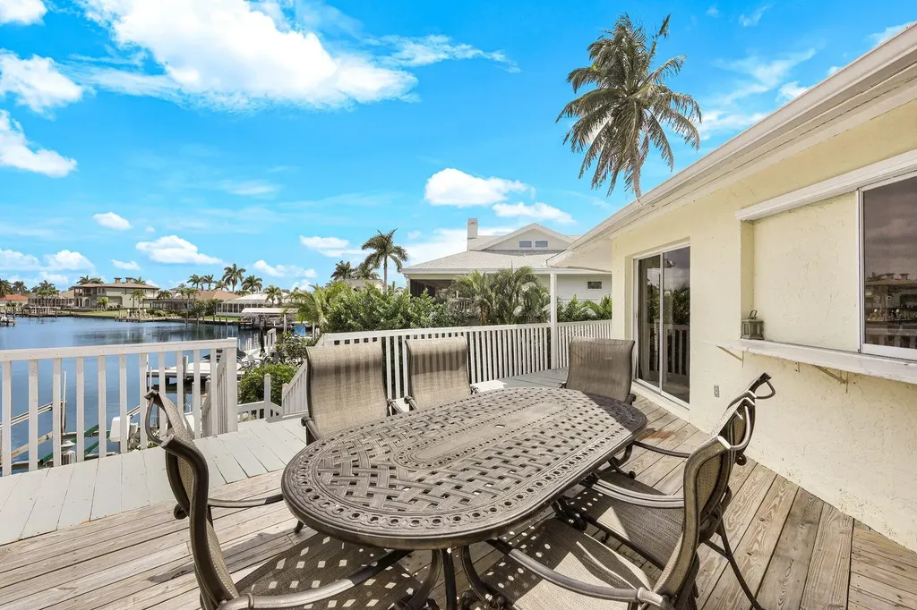 1800 Woodbine Court Marco Island FL 34145