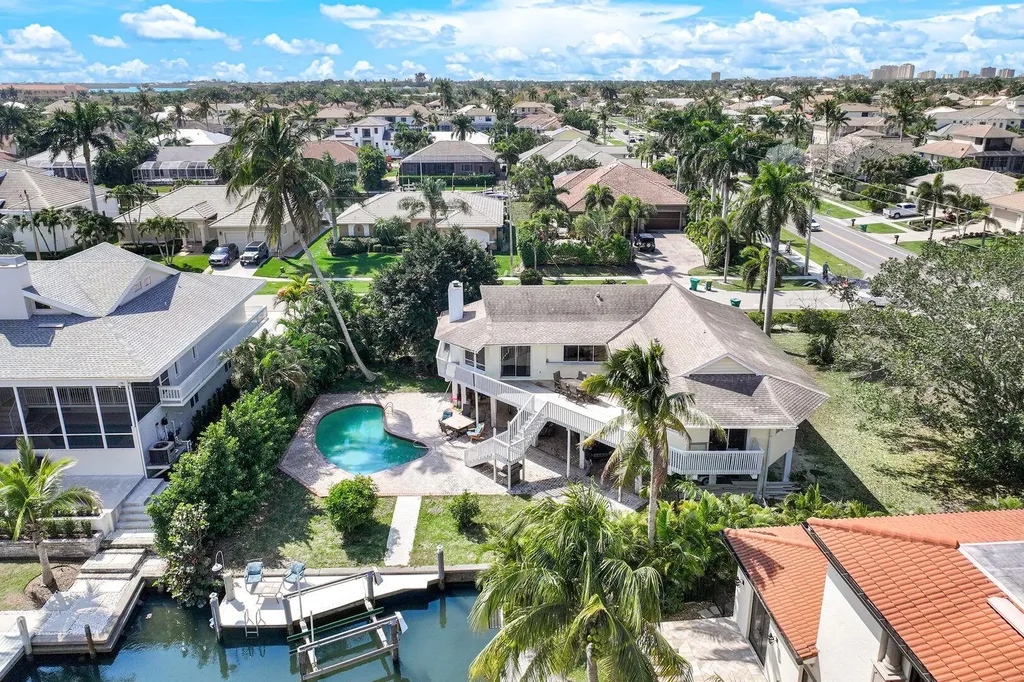 1800 Woodbine Court Marco Island FL 34145