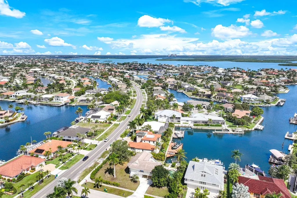 1800 Woodbine Court Marco Island FL 34145