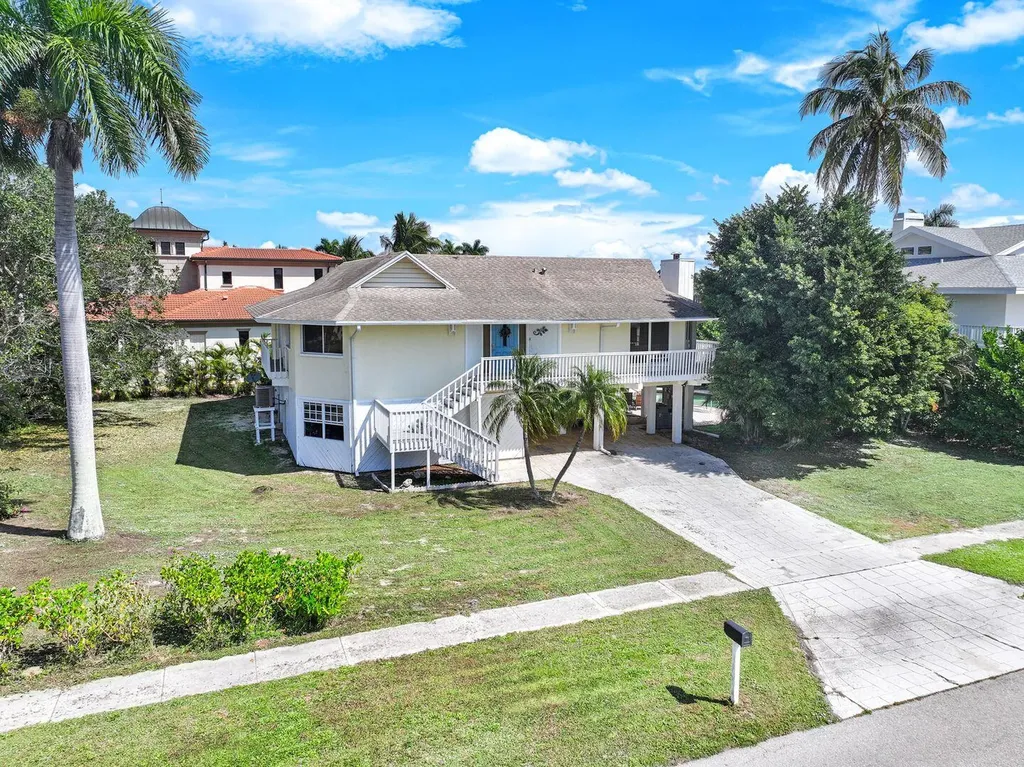 1800 Woodbine Court Marco Island FL 34145