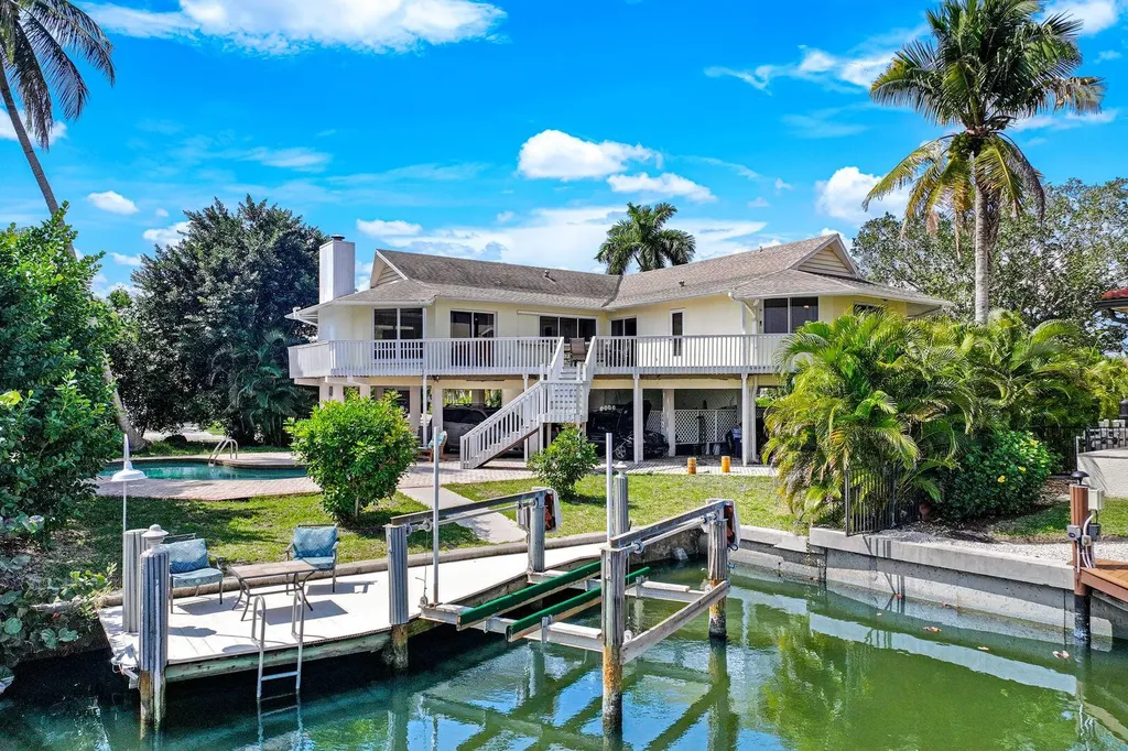 1800 Woodbine Court Marco Island FL 34145