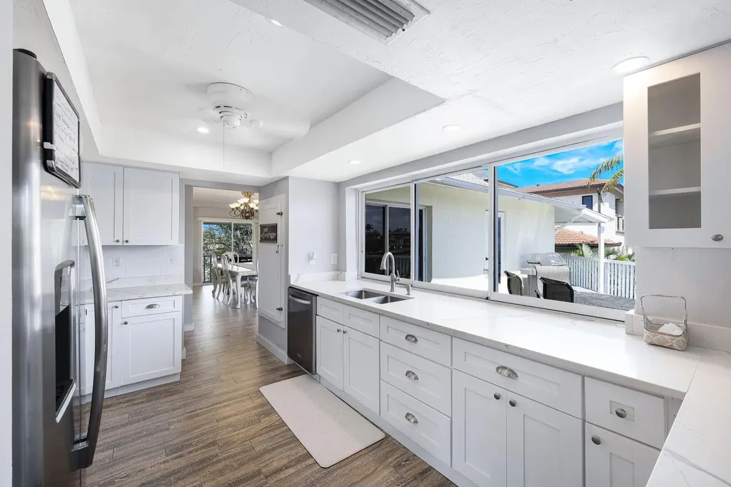 1800 Woodbine Court Marco Island FL 34145