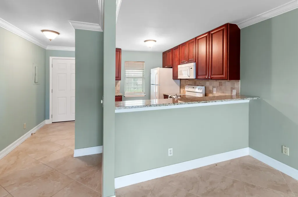 829 W Elkcam Circle Marco Island FL 34145