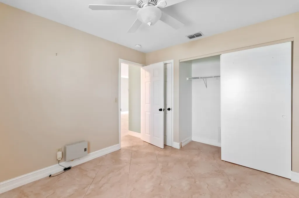 829 W Elkcam Circle Marco Island FL 34145