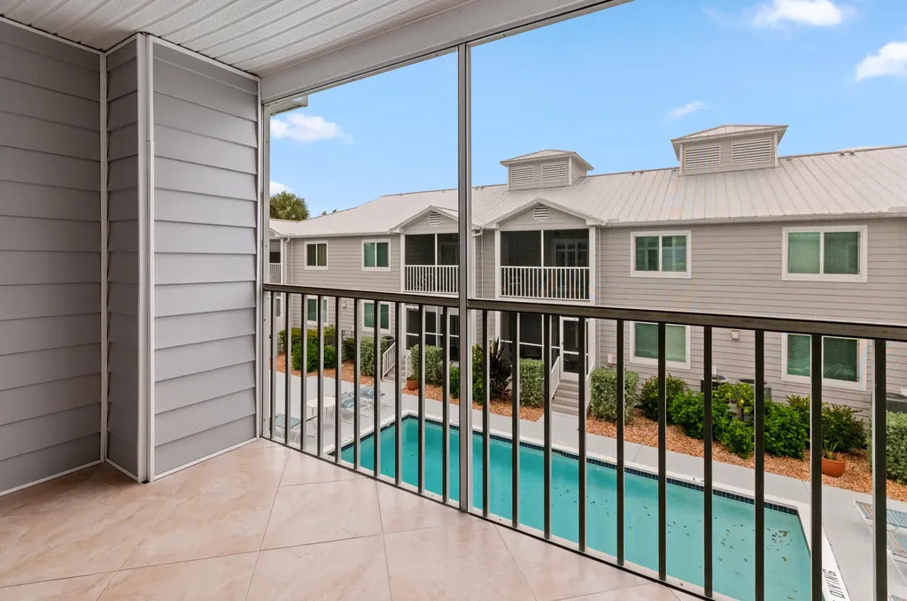 829 W Elkcam Circle Marco Island FL 34145