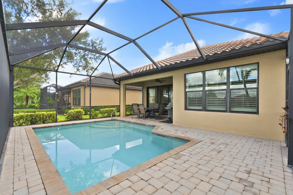 8321 Lucello Terrace N Naples FL 34114