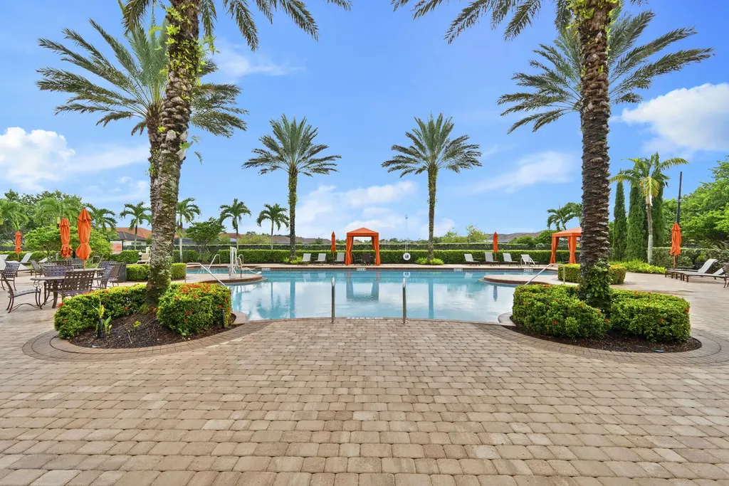 8321 Lucello Terrace N Naples FL 34114