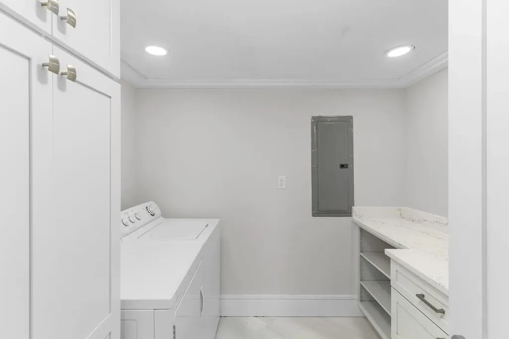 220 S Collier Marco Island FL 34145