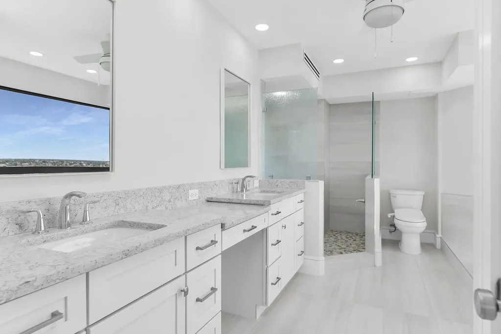 220 S Collier Marco Island FL 34145