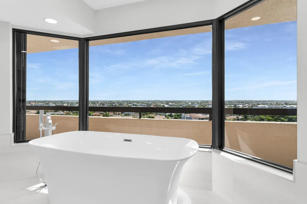 220 S Collier Marco Island FL 34145