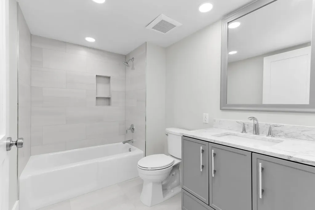 220 S Collier Marco Island FL 34145