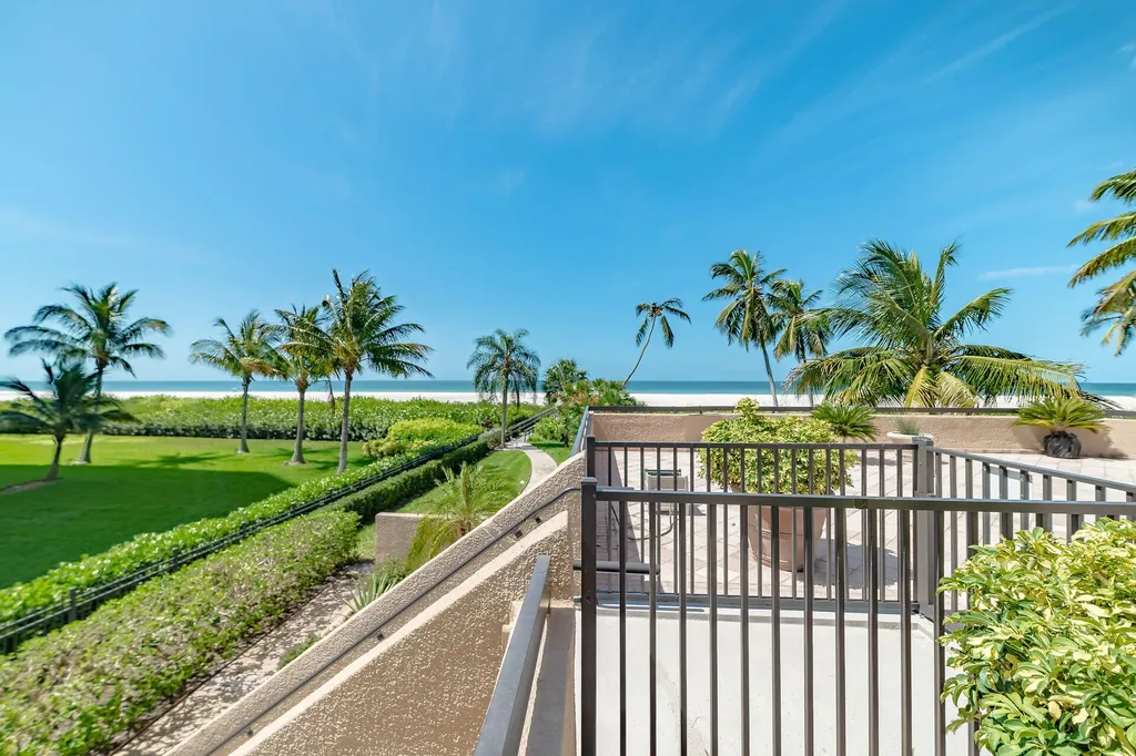 220 S Collier Marco Island FL 34145