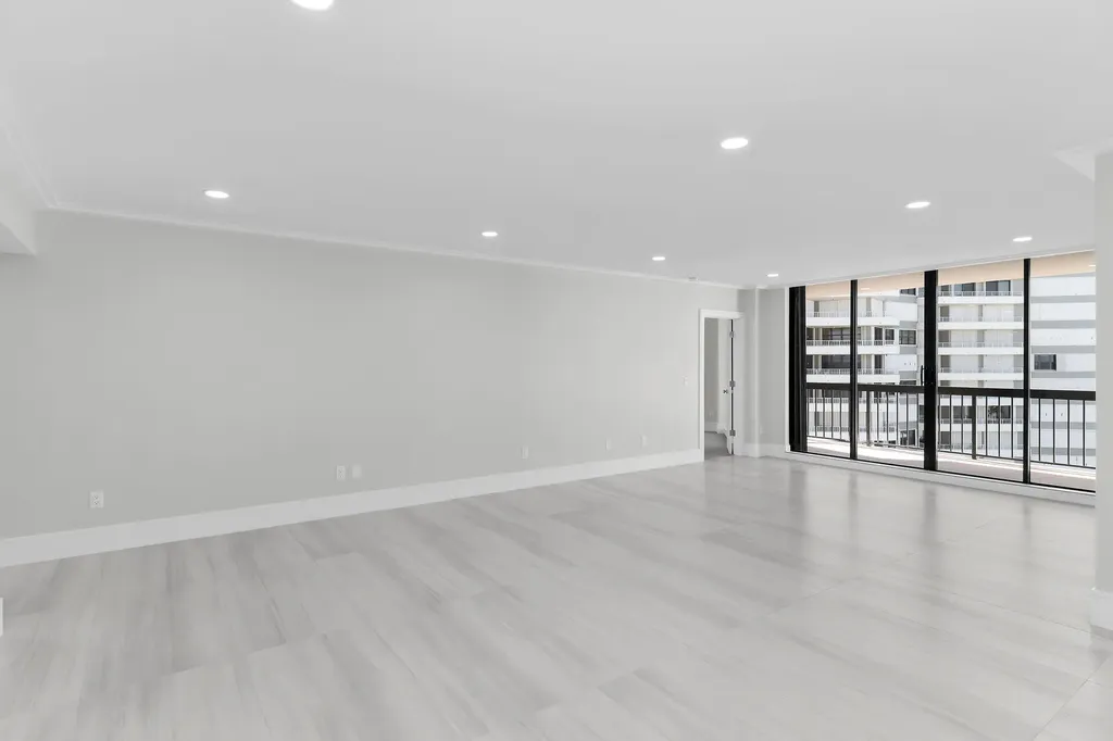 220 S Collier Marco Island FL 34145