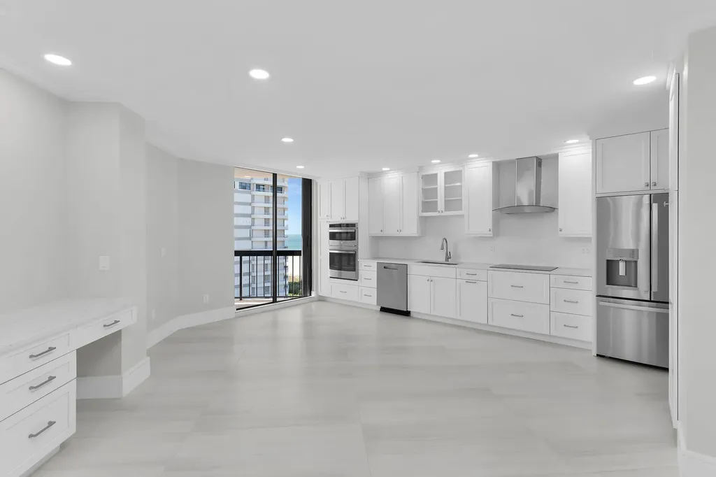 220 S Collier Marco Island FL 34145