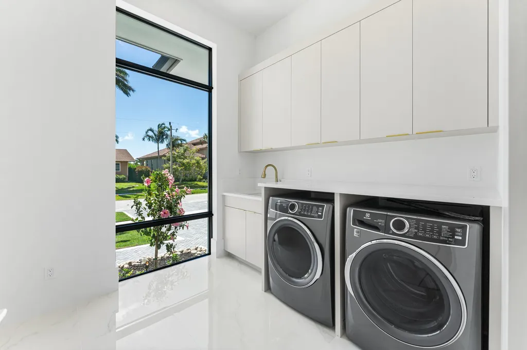 630 Bimini Avenue Marco Island FL 34145