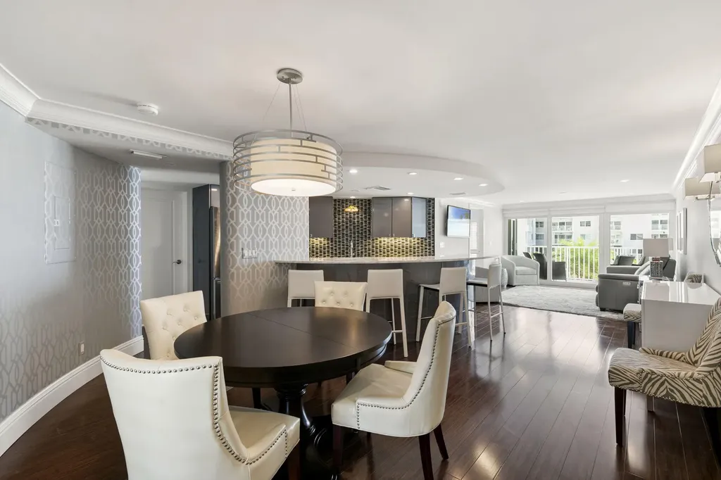 3443 Gulf Shore Boulevard N Naples FL 34103