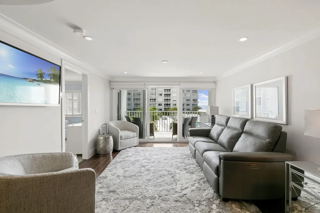 3443 Gulf Shore Boulevard N Naples FL 34103